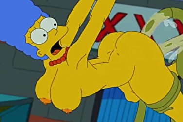 Мардж Симпсон была атакована длинными тентаклями, которые проникли в разные места.
